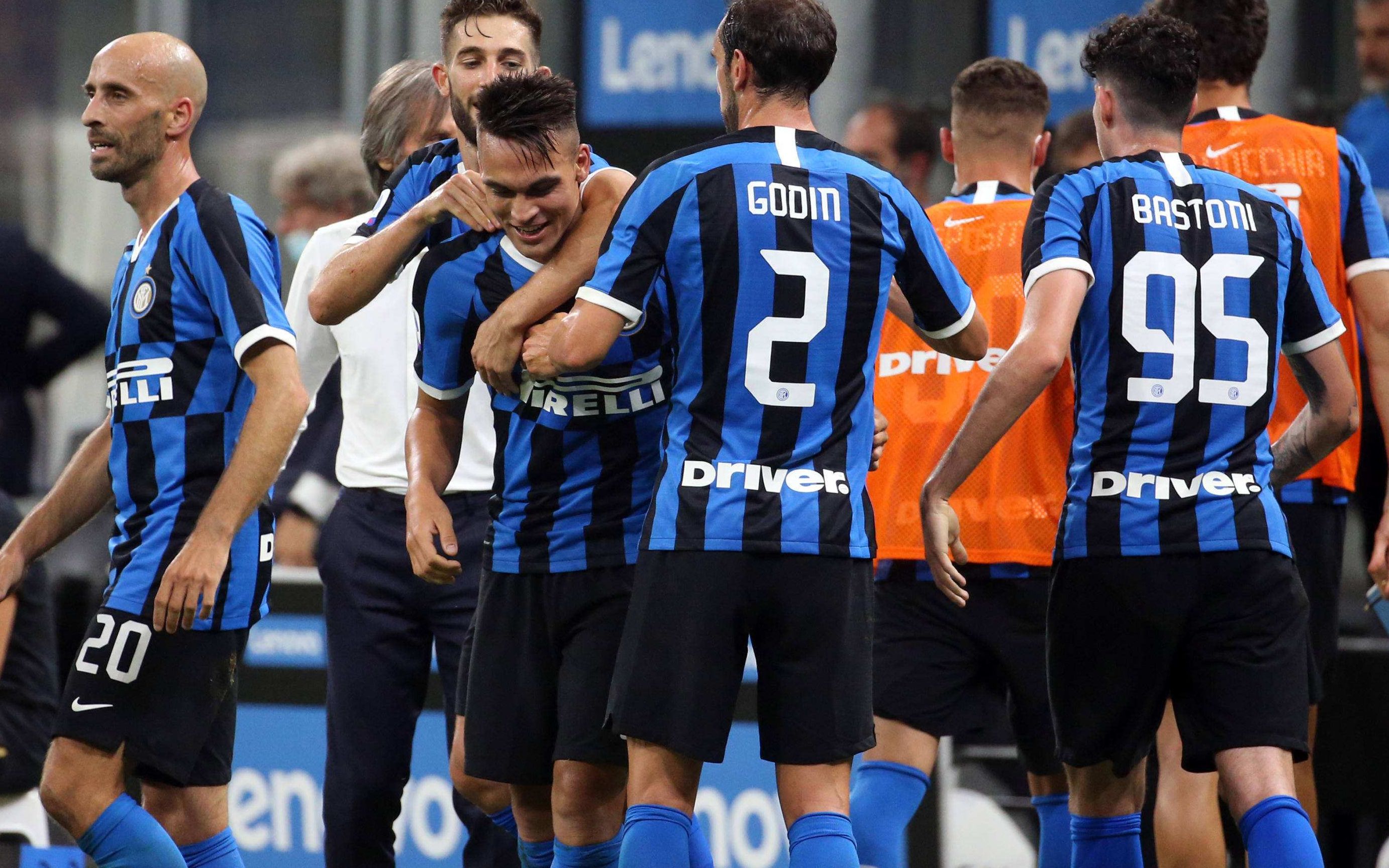 篮球湖人核心球员连续四场得分上双