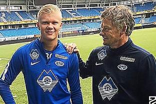 中甲半场：葛一凡两连扑保球门不失，苏州东吴0-0定南赣联