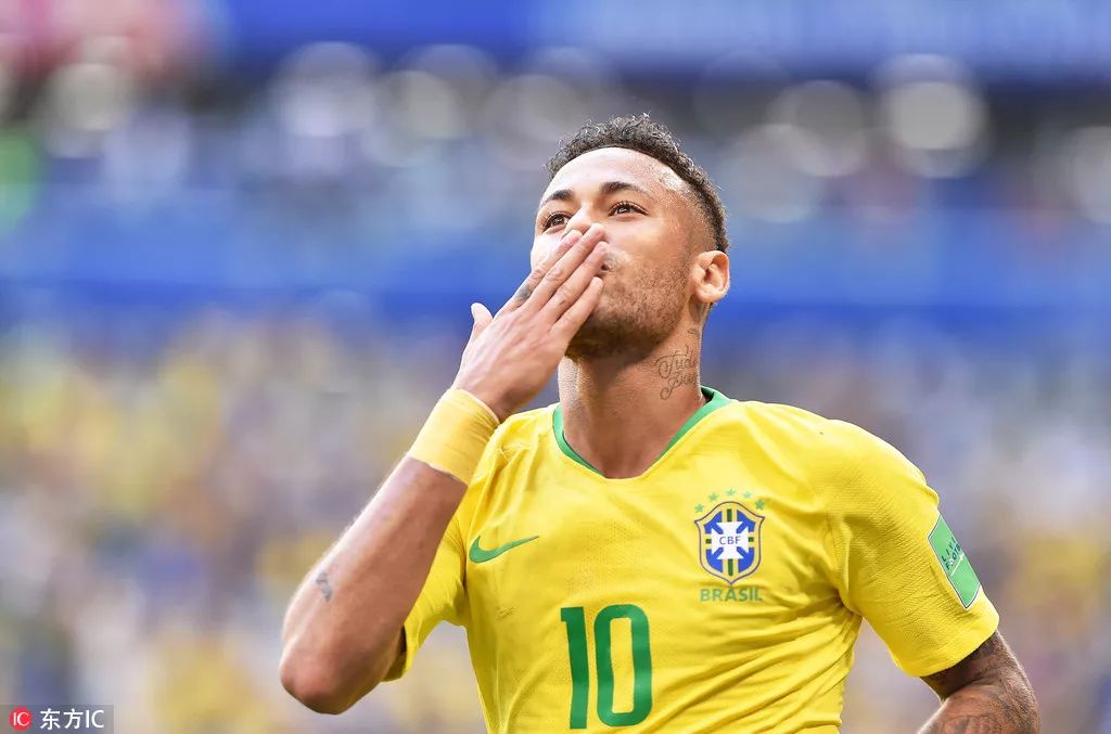 记者：萨拉赫确认不去客场踢欧冠，周末对阵海鸥回归